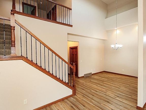 5th image of 4313 W Shipton St