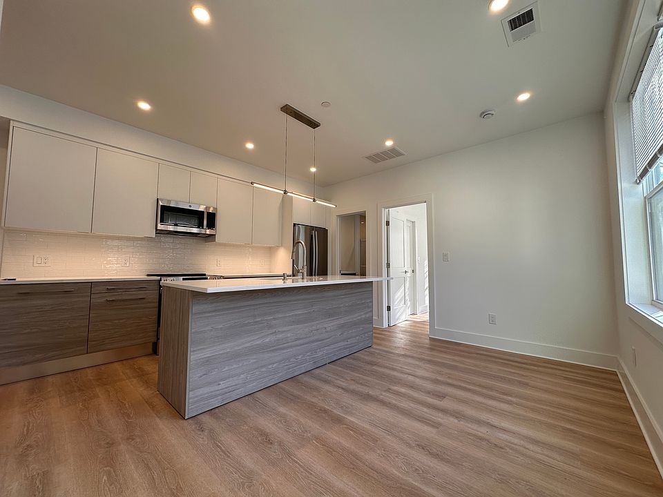 1st image of 47 Chase St #4