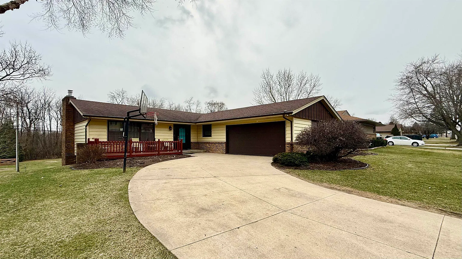 5863 Alma Dr photo 1