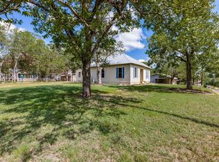 422 S Orange St, Fredericksburg, TX 78624