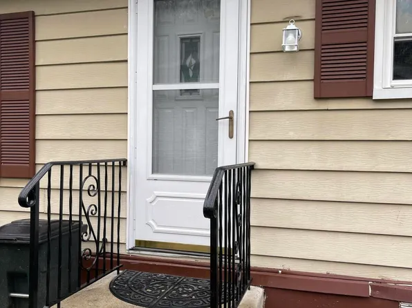 3 Fallow Drive, Manalapan, NJ 07726