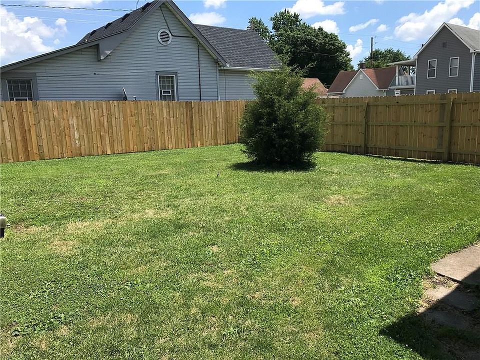 2nd image of 238 Kansas St