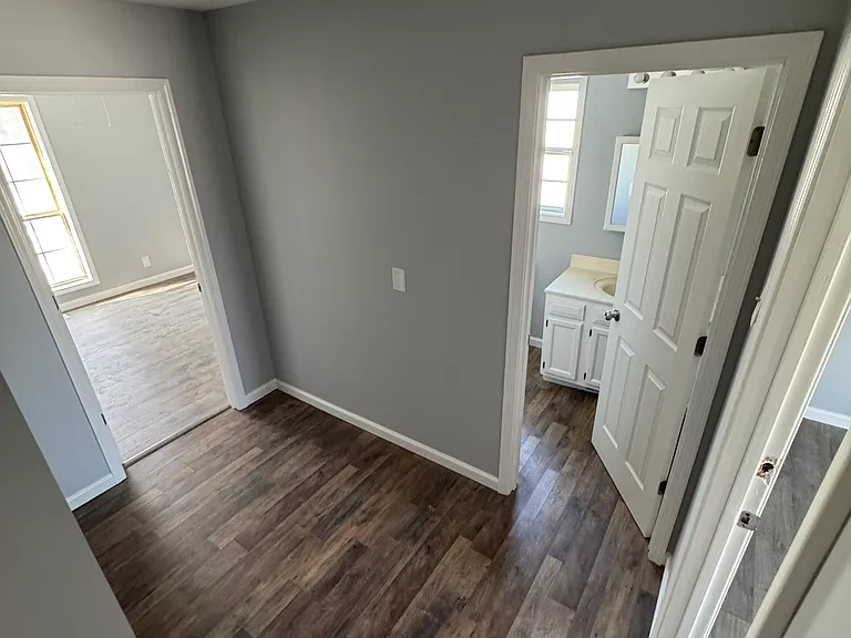 1211 Redbud St — Photo 14