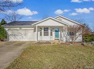 328 Sandalwood Dr, Waterloo, IL 62298