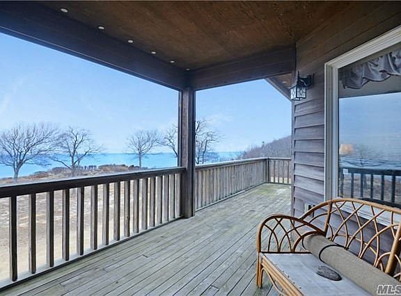 3rd image of 315 Fox Hill Dr