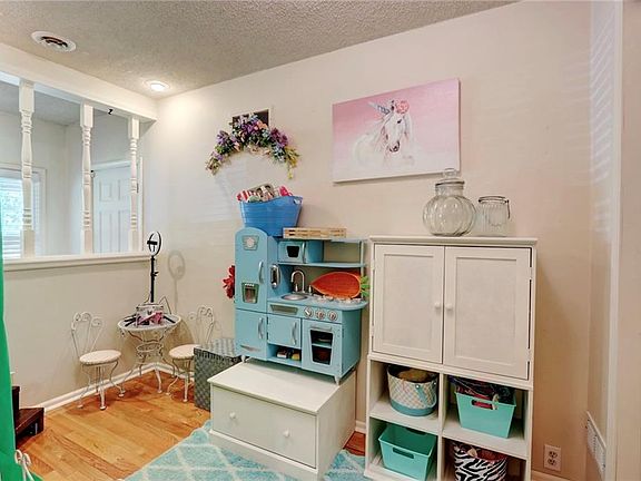 5th image of 4417 Moats Ave