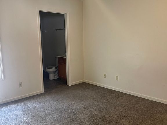 3rd image of 50 Jordie Dr