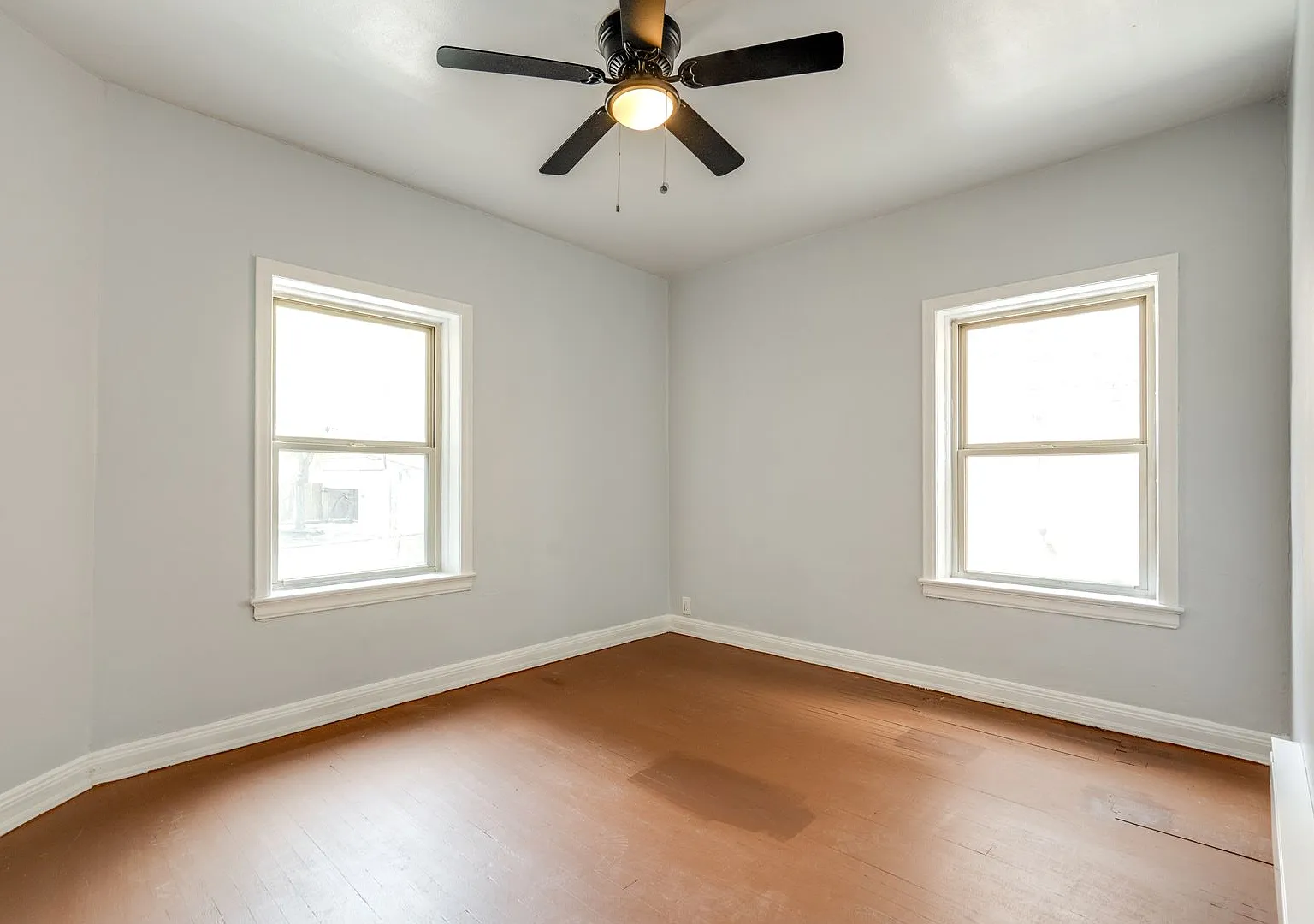 2-Bedrooms — Photo 4
