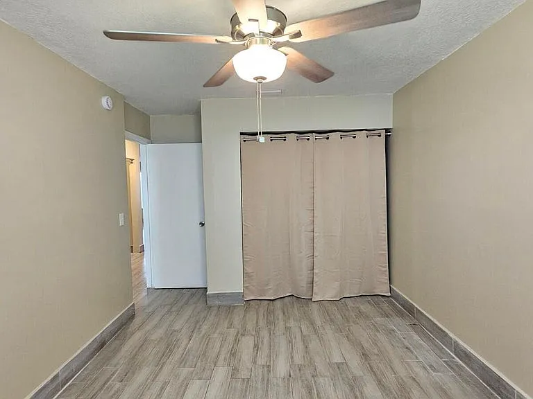 4859 Orleans Ct — Photo 16