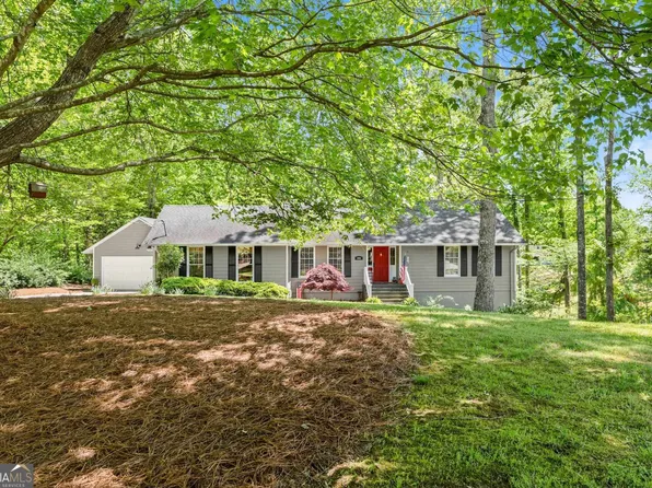 1051 E Lake Dr, Gainesville, GA 30506