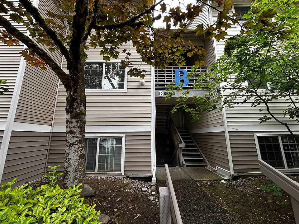 1009 112th St SE #B203