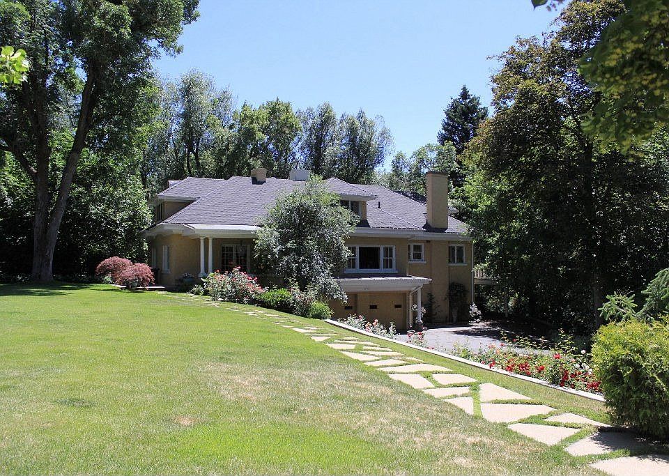 For Sale: 2684 East Hillsden Drive, Holladay, Utah 84117