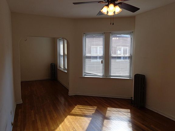 4th image of 4850 W Hutchinson St #2
