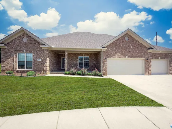 2346 Tintagel Dr SW, Decatur, AL 35603