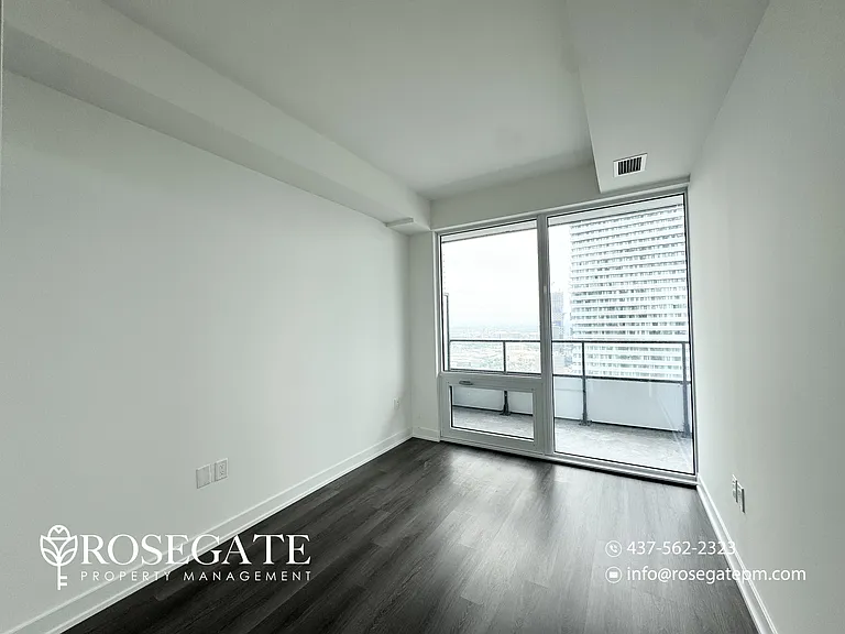 448 Burnhamthorpe Rd W #3507 — Photo 10