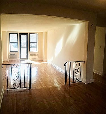 3rd image of 315 Ocean Pkwy #29