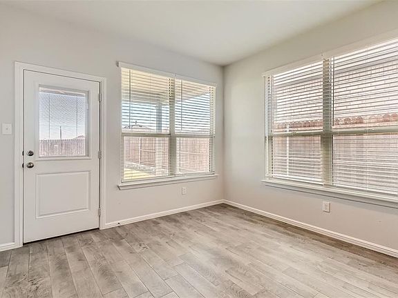 3rd image of 8616 Caldera Ln