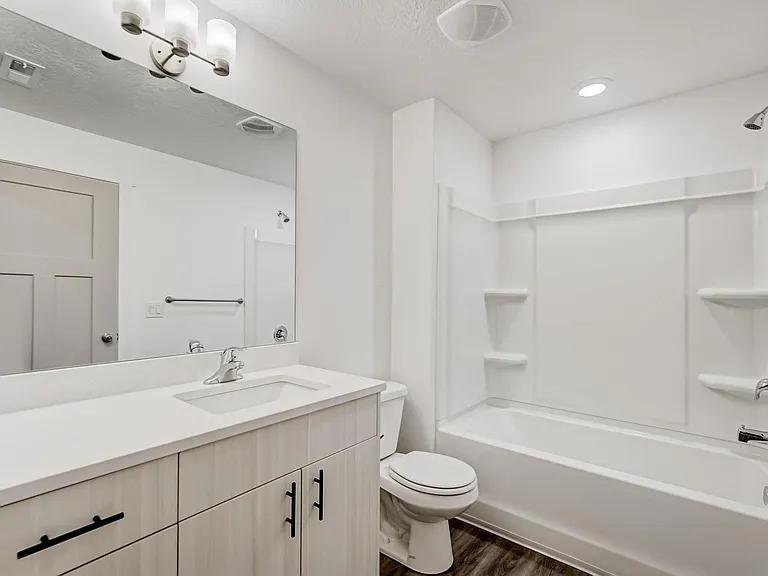 South Ridge Apartments — Photo 21