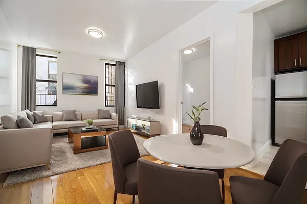 Rented by REAL New York | media 4