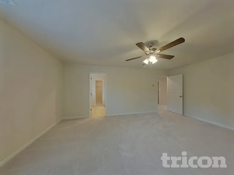 2539 Trollinger Dr — Photo 6