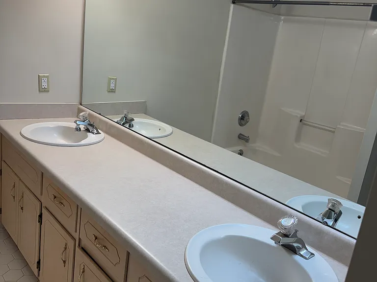 112 Oak Leaf Cir — Photo 8