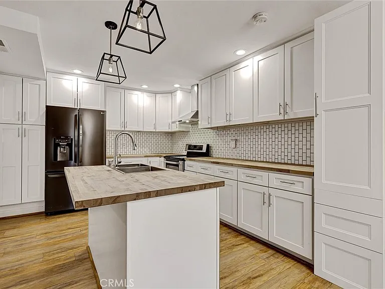 6560 E Camino Vis — Photo 3