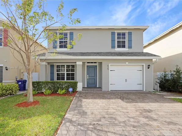 625 NE 5th St, Florida City, FL 33034