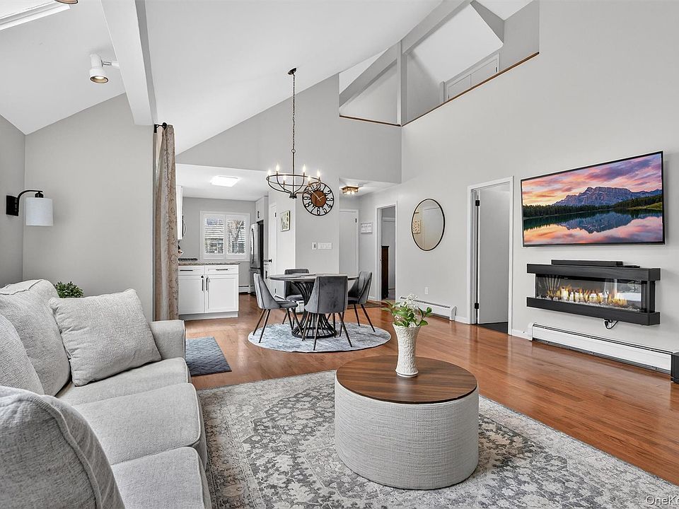51 Hickory Hill Lane, Tappan, NY 10983 | Zillow