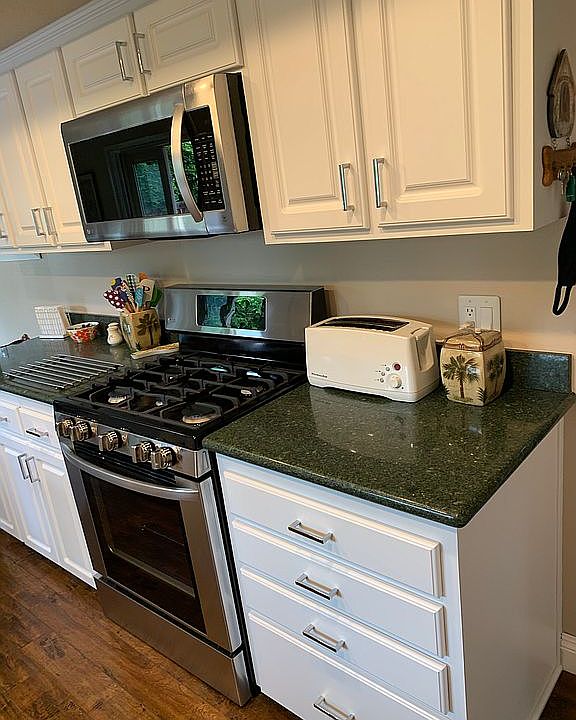 2nd image of 2251 Heritage Dr