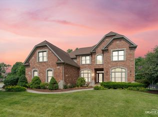 600 Willow St, Sugar Grove, IL 60554