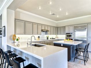 2 Holston Hills Rd, Henderson, NV 89052