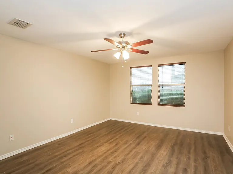 3032 Picket Fence Dr — Photo 9