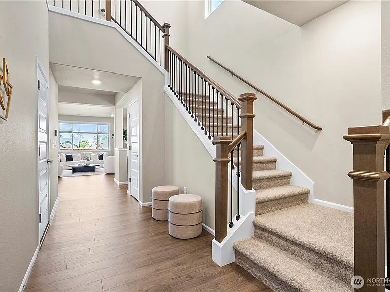 14934 Olympic Loop E — Photo 2