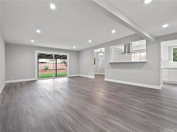 2nd image of 12052 Rossiter Ave