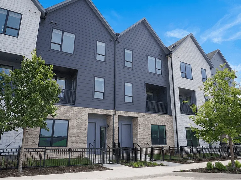 Crestview Townhomes — Photo 34