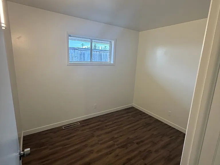 265 S Skyline Dr — Photo 6
