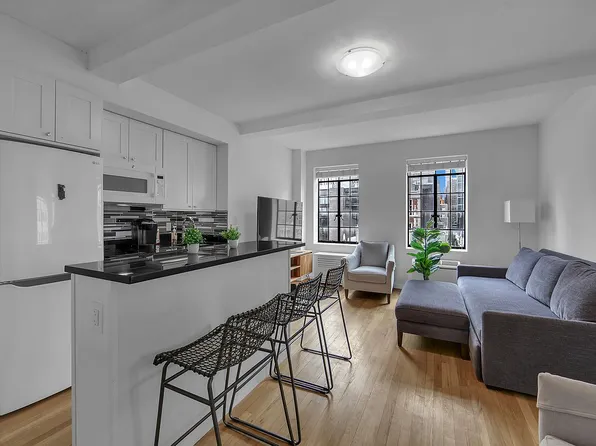 45 Tudor City Pl APT 1204, New York, NY 10017