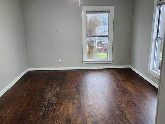 2nd image of 7018 Avenue F