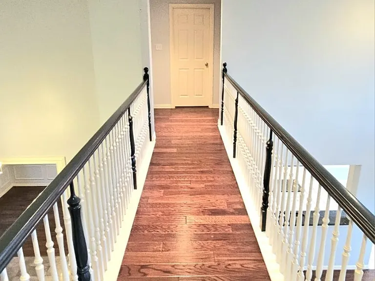 Bridge - split level with Master bedroom