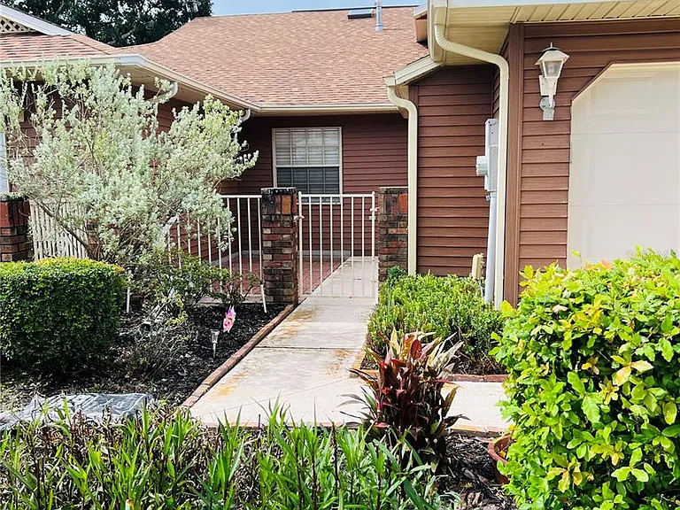 5440 Rosewall Cir — Photo 2
