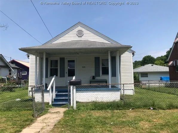 1829 18th St, Nitro, WV 25143