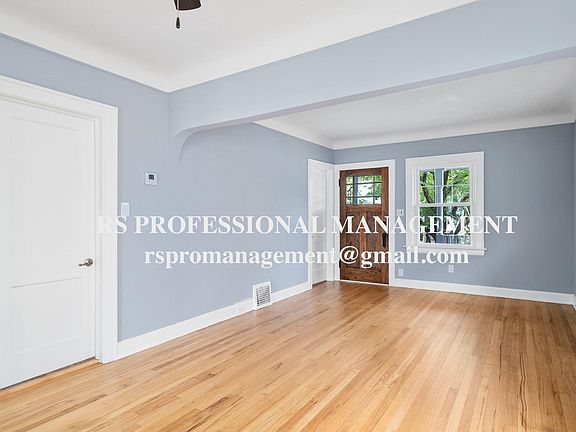 3rd image of 2413 Montclair Ave
