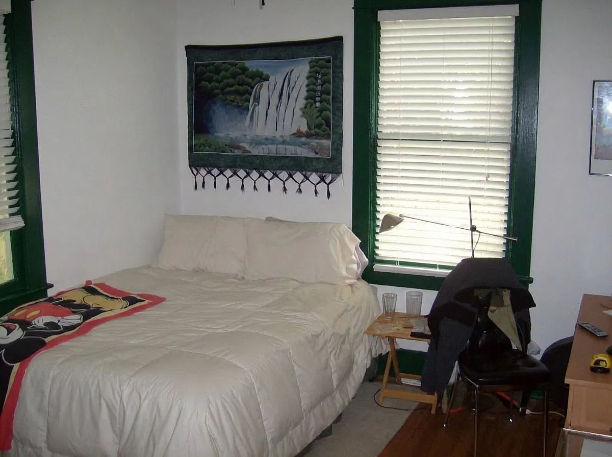 2 bed, 1000 sqft, $2,300 — Photo 3
