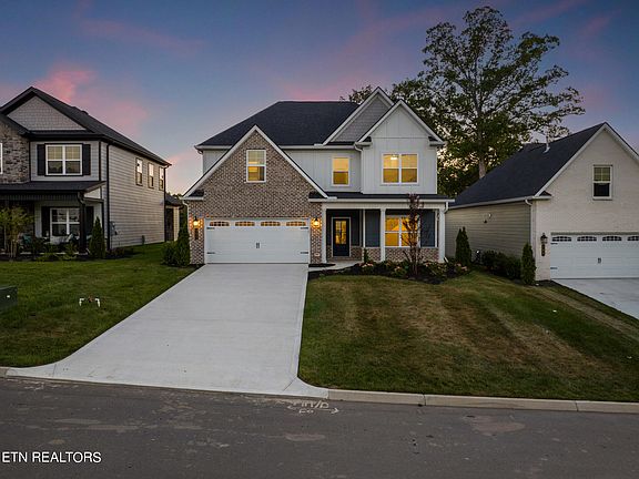 2nd image of 105 Thomas Pointe Ln