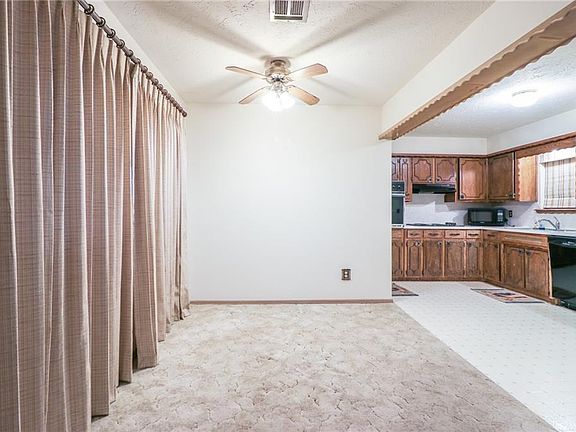 5th image of 317 Vickie Dr