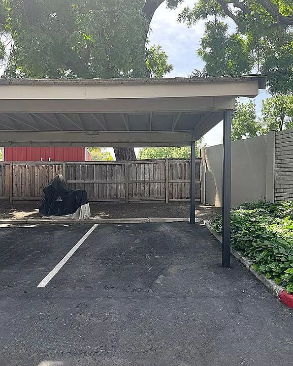 2nd image of 669 Yolo Ct