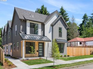 8517 NE Milton St #4, Portland, OR 97220