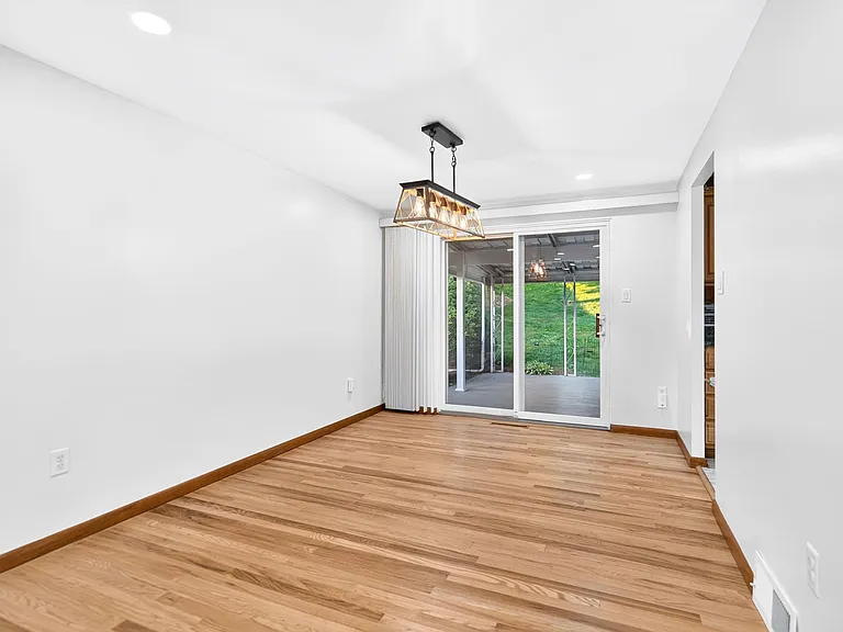436 Sharon Rd — Photo 29