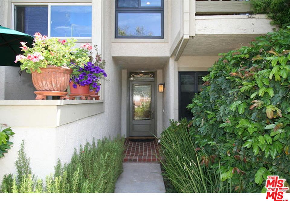 1st image of 17087 Palisades Cir