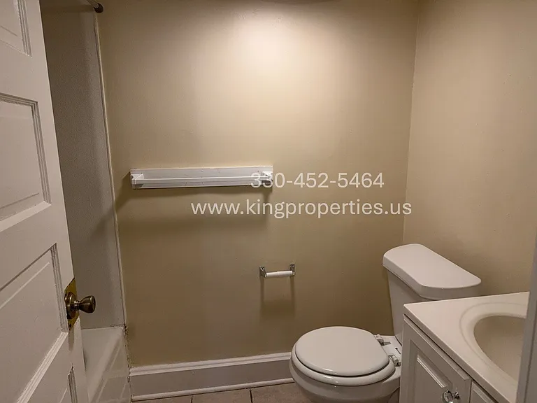 418 Lincoln Ave NW #1 — Photo 6